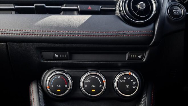 2016 Mazda Demio 13S Touring, Push start, Heated seats image 309645