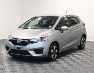 2016 Honda Fit F Package Reverse Camera – Steering Wheel Controls image 312231