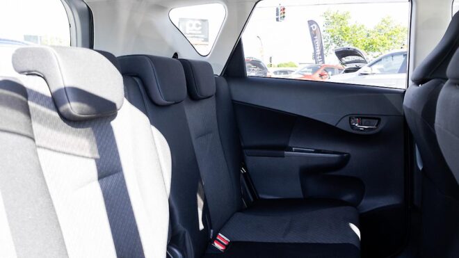 2014 Toyota Ractis S Model , Reverse camera, Cruise Control, Push Start image 309661