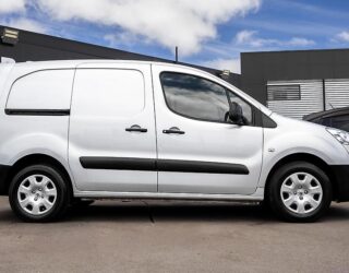 2016 Peugeot Partner 1.6 LWB, 5 SPD Manual, 3 seater NZ NEW image 311238