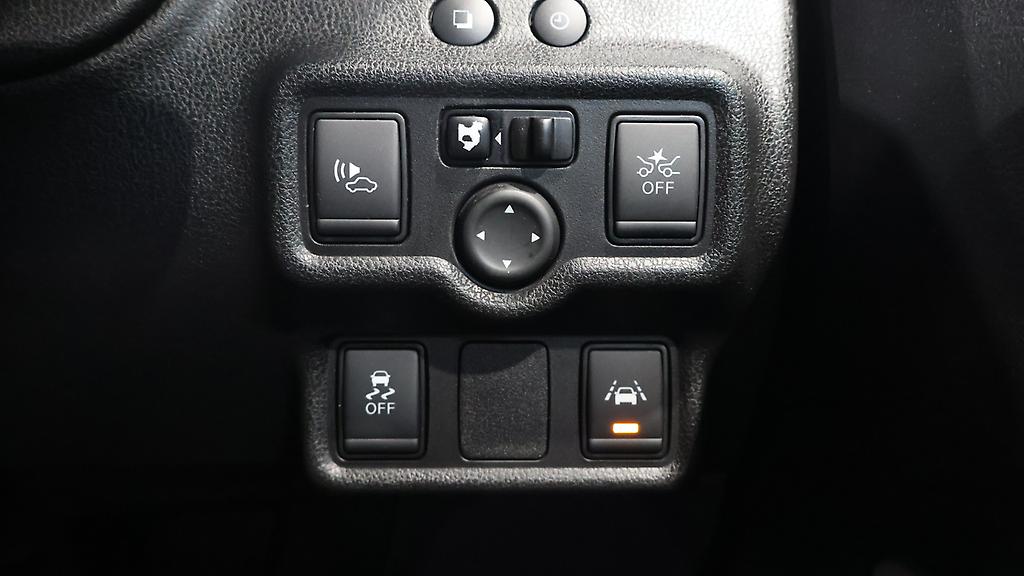 2018 Nissan Note e-power X, Pre Collision Safety image 311782