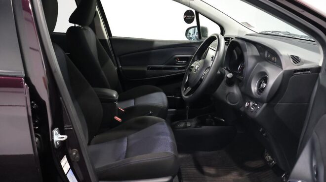 2016 Toyota Vitz 1.3 Push Start, Reverse Camera image 309496