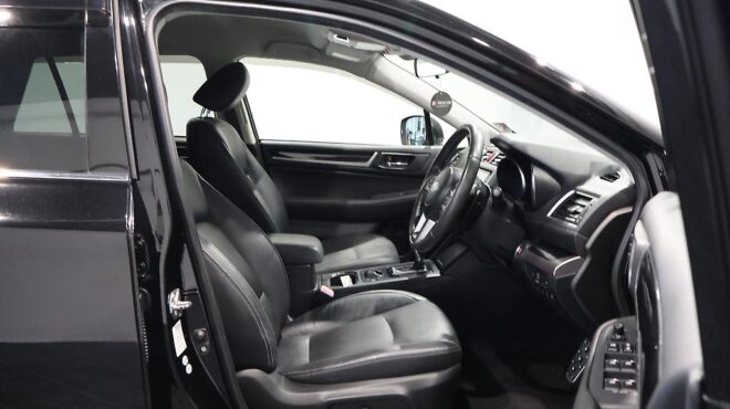 2015 Subaru Outback Limited – Leather Interior image 314934