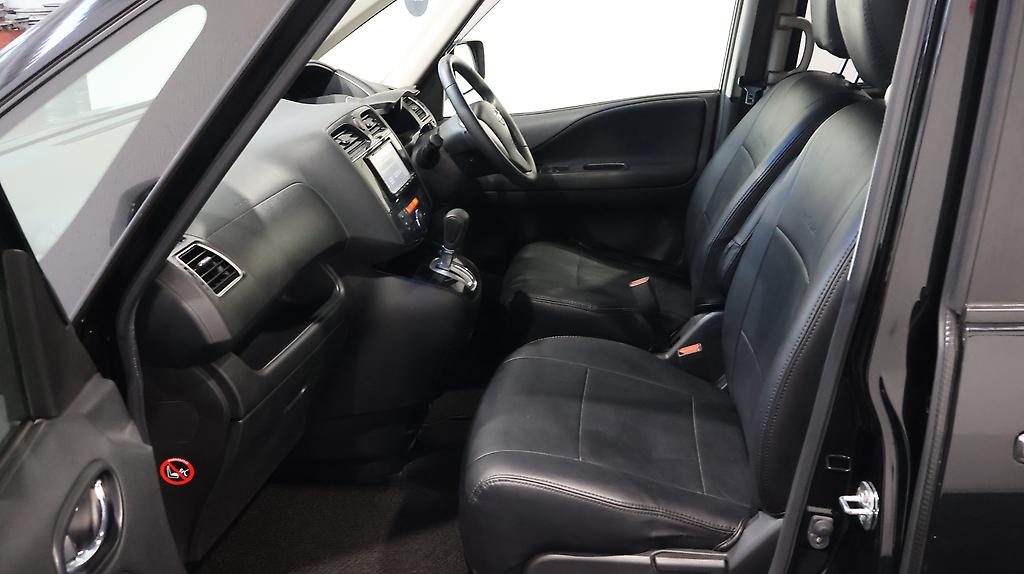 2014 Nissan Serena Highwaystar S-Hybrid image 317321