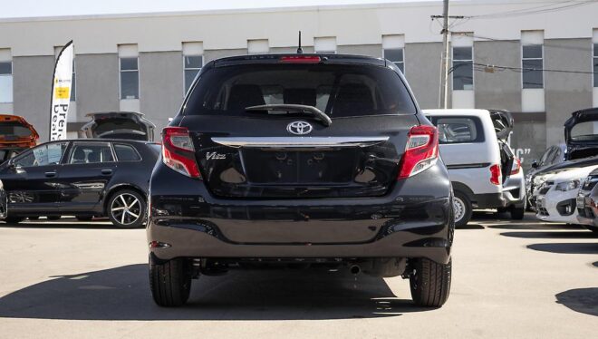 2015 Toyota Vitz F model, Push start image 316875