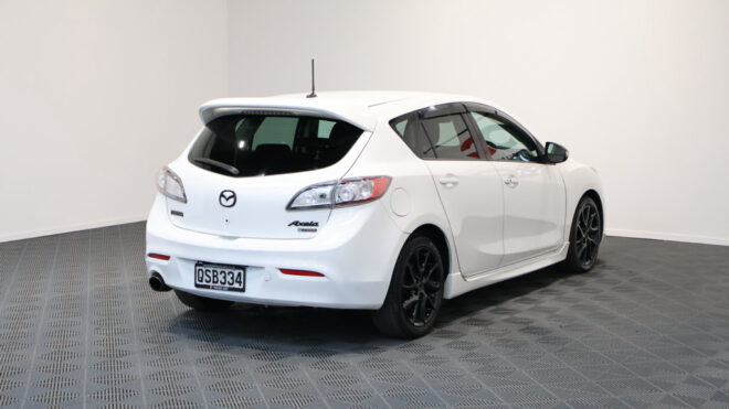 2011 Mazda Axela 20S – Black Wheels image 316812