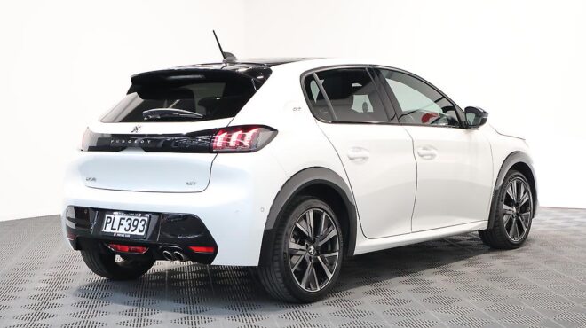 2022 Peugeot 208 GT 1.2P/6AT image 313988