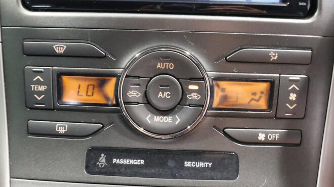 2009 Toyota Auris Alloy wheels image 315356