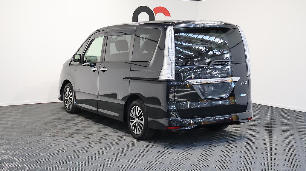 2014 Nissan Serena Highwaystar S-Hybrid image 317320