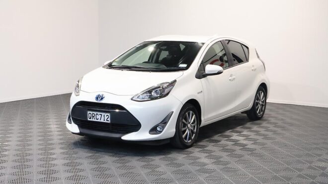 2018 Toyota Aqua G Model, Push Start, Reverse Camera, Low KMS image 316256