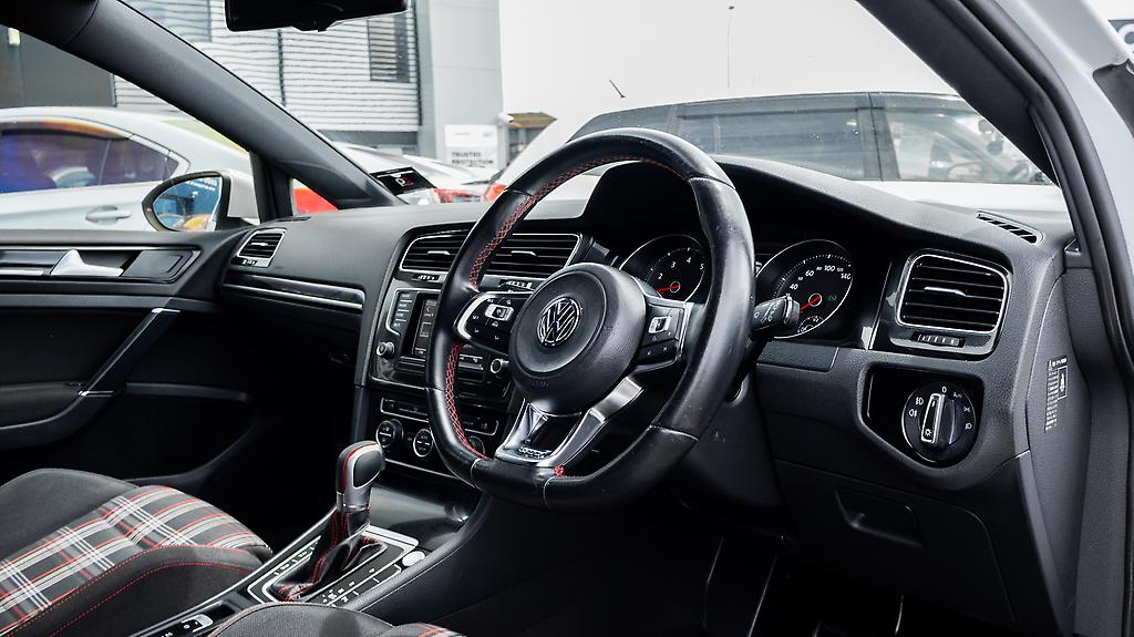 2014 Volkswagen Golf Golf GTI MK7 Tints, Black wheels image 315657