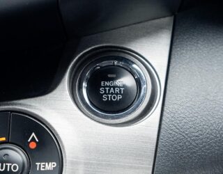 2012 Toyota Vanguard 2WD 7 Seater, Push start, image 315110