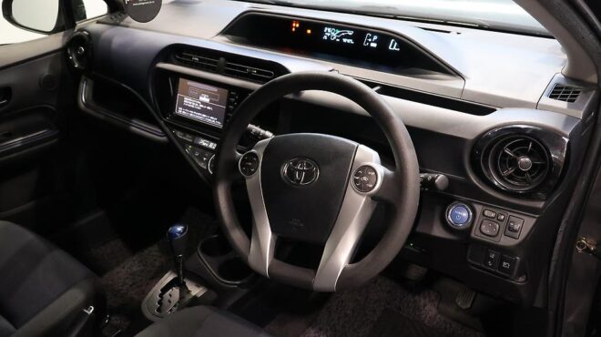 2016 Toyota Aqua Push Button Start – Facelift image 315477