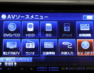 2011 Mazda Axela 20S – Black Wheels image 316817