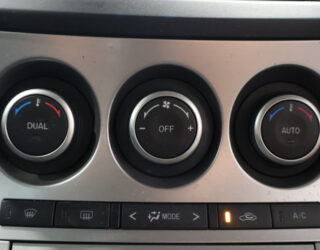 2011 Mazda Axela 20S – Black Wheels image 316820