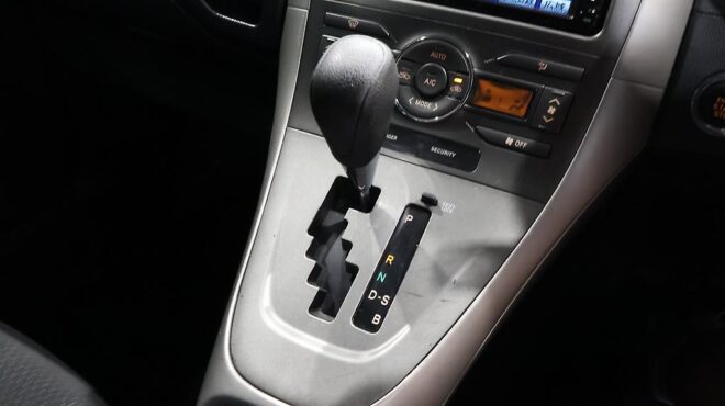 2009 Toyota Auris Alloy wheels image 315358