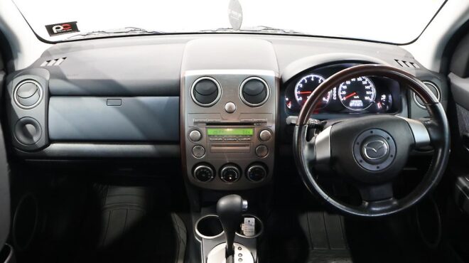 2004 Mazda Verisa image 314028