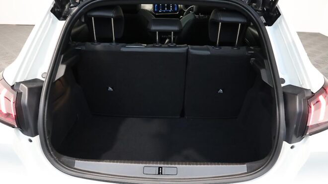 2022 Peugeot 208 GT 1.2P/6AT image 313991