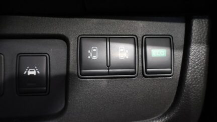 2014 Nissan Serena Highwaystar S-Hybrid image 317331