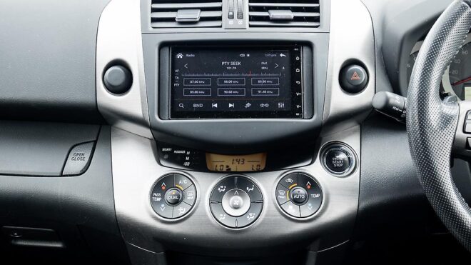 2012 Toyota Vanguard 2WD 7 Seater, Push start, image 315108