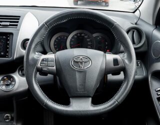 2012 Toyota Vanguard 2WD 7 Seater, Push start, image 315107