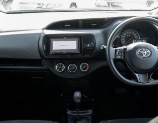 2015 Toyota Vitz F model, Push start image 316877