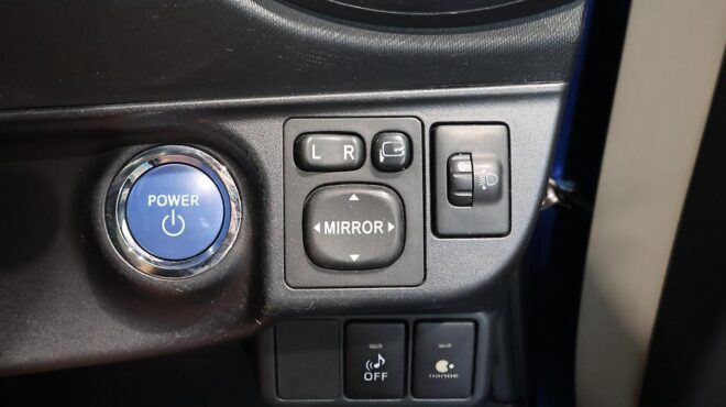 2012 Toyota Aqua Push Button Start image 315990