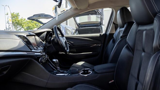 2013 Holden Commodore VF SV6 SDN AT NZ NEW image 314753