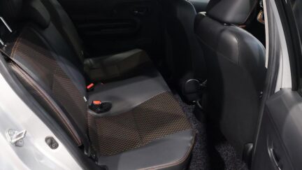 2015 Toyota Aqua X- Urban image 315281