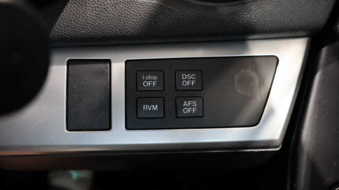 2011 Mazda Axela 20S – Black Wheels image 316821