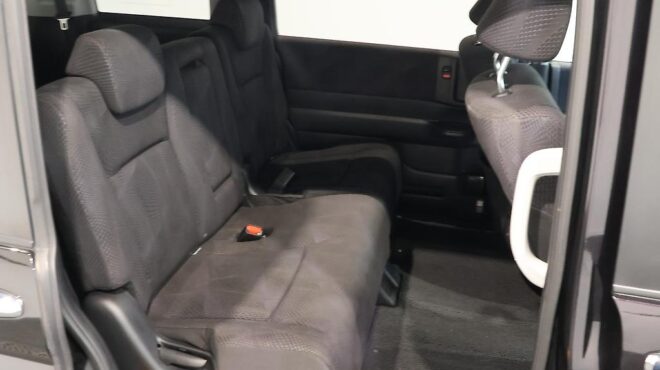 2012 Honda Step Wagon Z Edition image 317301