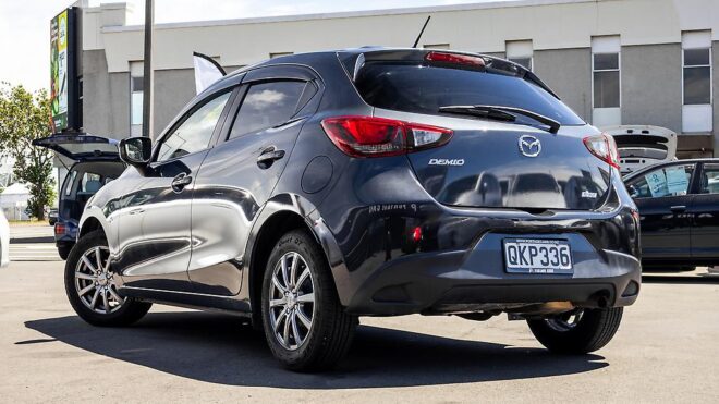 2015 Mazda Demio 13S sky activ, Push start image 314647