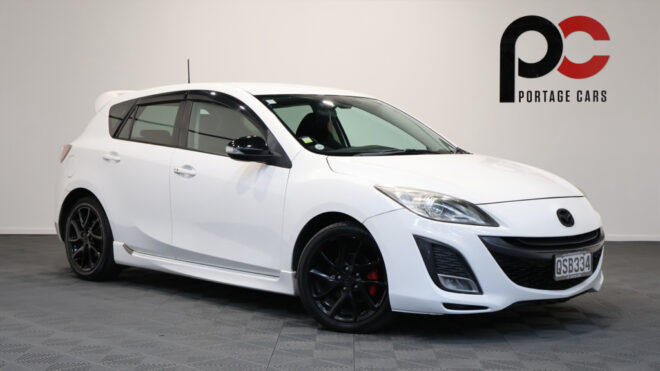 2011 Mazda Axela 20S – Black Wheels image 316809