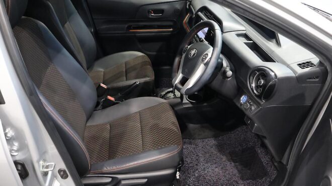 2015 Toyota Aqua X- Urban image 315282