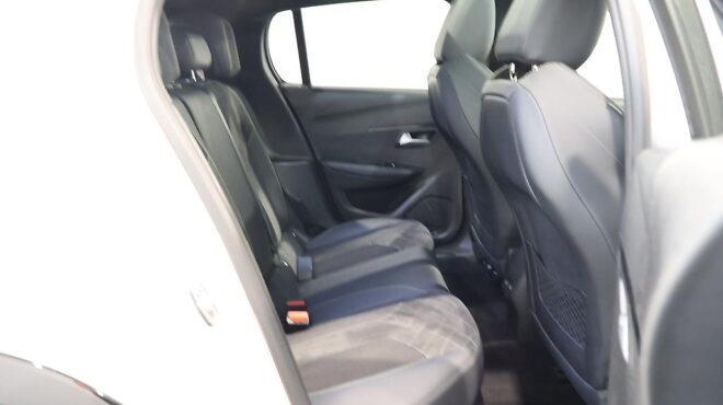 2022 Peugeot 208 GT 1.2P/6AT image 313992