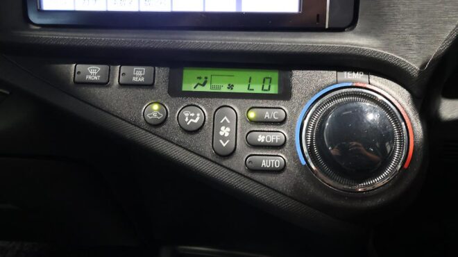 2012 Toyota Aqua Push Button Start image 315992