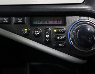 2012 Toyota Aqua Push Button Start – Alloy wheels image 318112