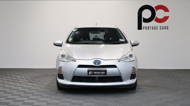 2012 Toyota Aqua Push Button Start – Alloy wheels image 318095