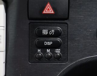 2012 Toyota Aqua Push Button Start – Alloy wheels image 318115