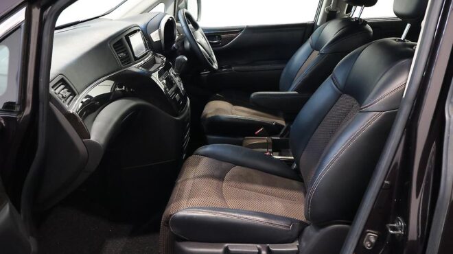 2011 Nissan Elgrand 3.5 Highway Star image 319512