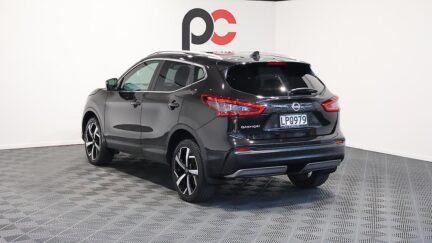 2018 Nissan Qashqai TI 2.0P/CVT image 319575