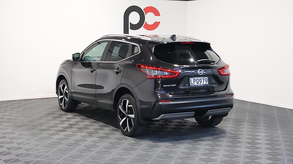 2018 Nissan Qashqai TI 2.0P/CVT image 319575