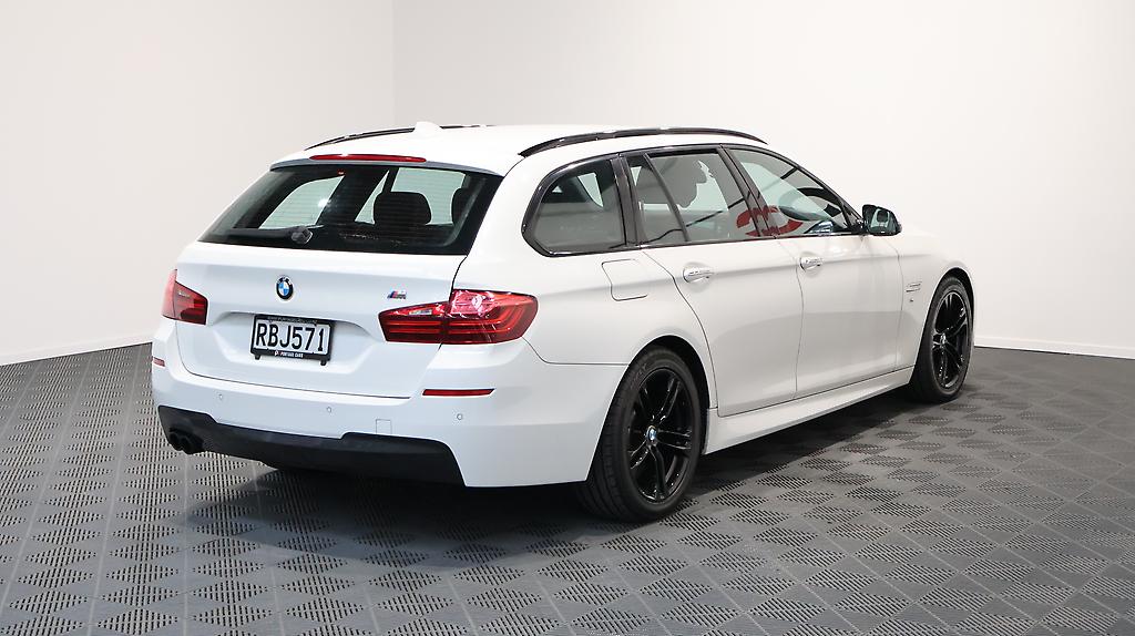 2014 Bmw 523i M-Sport Touring Wagon image 323389