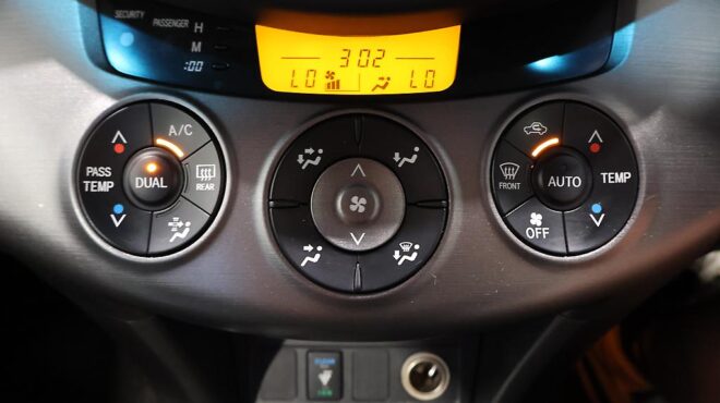 2012 Toyota Rav4 2.4 4WD LTD WAGON 4A NZ New image 319565