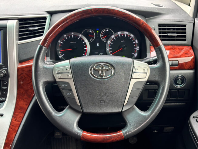 2009 Toyota Vellfire 2.4Z Platinum Selection image 319159