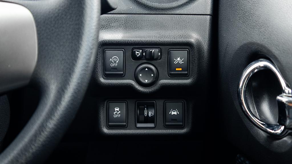 2014 Nissan Note X Emergency Break Package image 318693