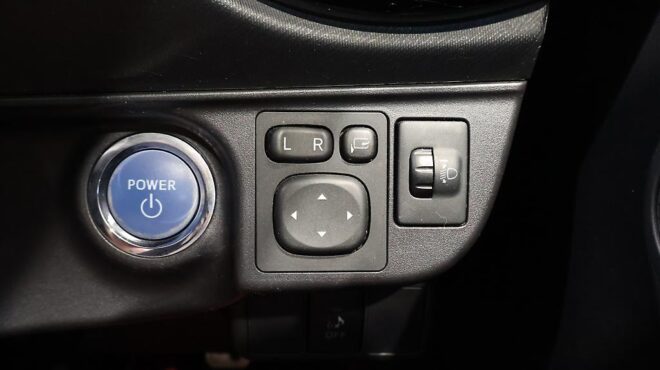 2015 Toyota Aqua Push Button Start – Facelift image 318413