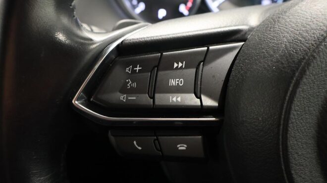 2017 Mazda Atenza 20S Proactiv image 319709