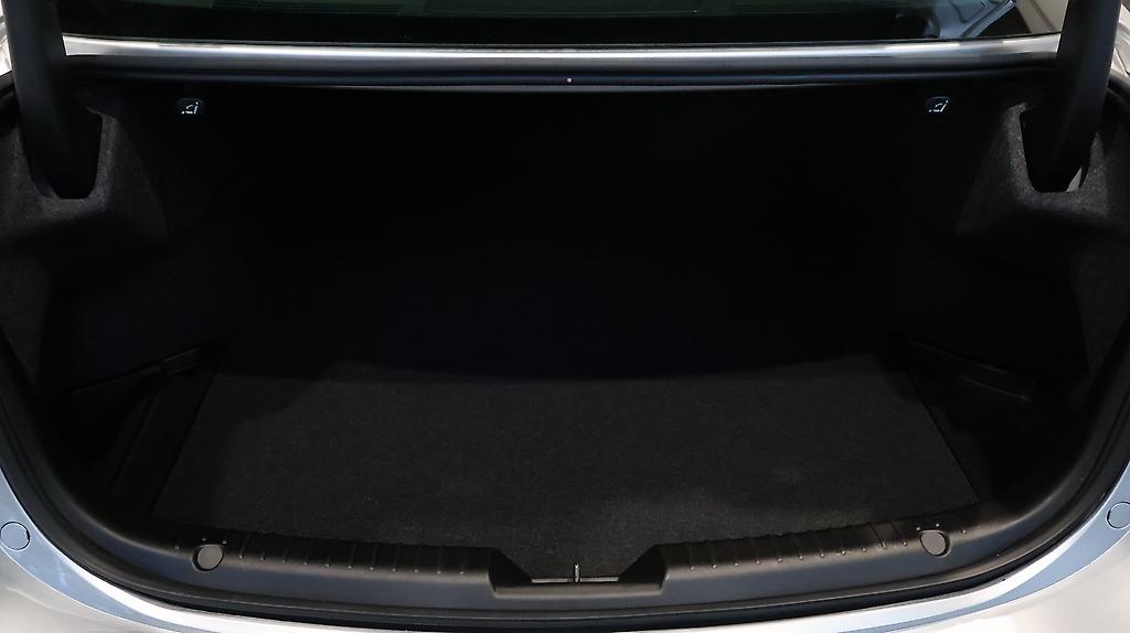 2017 Mazda Atenza 20S Proactiv image 319695