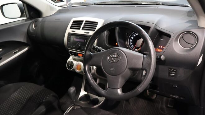 2010 Toyota Ist 1.5L Economical image 319538